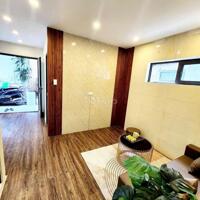 Siêu hiếm bán căn hộ Tập thể Tầng 1 có sổ đỏ 33m2, 2 ngủ Phố 8 - 3, 20m ra chợ 8 - 3