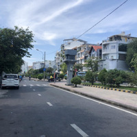 Bán Nhà Mtnb Hiền Vương - 3 Lô - 12X20M - Cấp 4 - Giá Tốt 30 Tỷ.