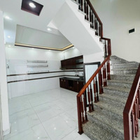 Bán Nhà Riêng Tại Cầu Giấy, Nhỉnh 13 Tỷ, 50 M2, Phân Lô, Dân Trí Cao, Ở Đỉnh