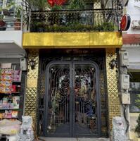 TRUNG TÂM QUẬN ĐỐNG ĐA - MẶT PHỐ - THANG MÁY - VỪA Ở VỪA KINH DOANH - VIEW HỒ - KHU VỰC VÍP - GIÁ TỐT