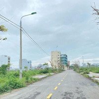 Cần Bán Lô Góc Đẹp Đối Diện Đất Thương Mại, Hoà Xuân