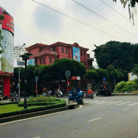 Cho Thuê Căn Góc 3 Mặt Tiền Đường Phan Xích Long Quận Bình Thạnh Diện Tích 1900M2 Thang Máy, Giá Rẻ