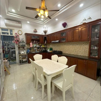 Bán Nhà Quốc Lộ 13 Giáp Khu Dân Cư Hồng Long