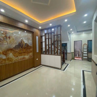 Bán Nhà Tây Mỗ ,Ô Tô Đỗ Cổng, Diện Tích: 41M,4 Tầng ,Chỉ 6.5 Tỷ. Liên Hệ:0973561586.
