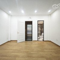 Bán Nhà Yên Hoà, Cầu Giấy 42M2 Sẵn Sổ Trao Tay
