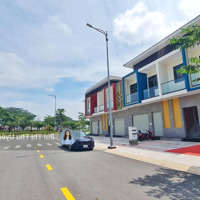 Căn Shophouse Rộng 7M Với 2 Cửa Riêng Biệt Đối Diện Khu Thương Mại 5,2Ha, Trả Trước 1,6 Tỷ Nhận Nhà