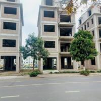 Hàng nét, chủ thiện chí bán căn biệt thự đơn lập ngay hồ Lideco. Giá chỉ 115tr/m2.