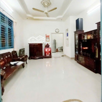 Chính Chủ Cần Bán Nhà Cấp 4 Hẻm Xe Hơi Quận 4, 74M2 Đất Dân Cư Chỉnh Trang, Xây Dựng 5 Tầng Hc