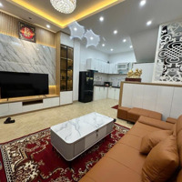 Hiếm Bán Nhà Phố Việt Hưng 35 M2, 3 Ngủ, Mặt Tiềna 4.8 M- 6.6 Tỷ- Liên Hệ: 0986130050