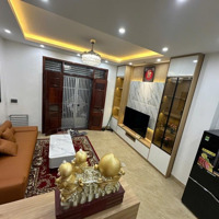 Hiếm Bán Nhà Phố Việt Hưng 35 M2, 3 Ngủ, Mặt Tiềna 4.8 M- 6.6 Tỷ- Liên Hệ: 0986130050