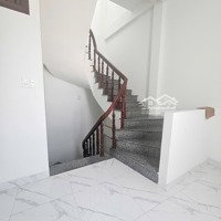 Cho Thuê Nhà 4 Tầng Đường Yersin 33 Triệu/Tháng