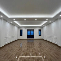 Cần Cho Thuê Nhà Mặt Phố Nguyễn Ngọc Vũ,Diện Tích65M2 Giá 37 Triệu