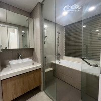 Cần Cho Thuê Rẻ Căn Hộ 3 Phòng Ngủtại Cc The View- Riviera Point- Lầu Cao Đầy Đủ Nội Thất- Giá Siêu Rẻ