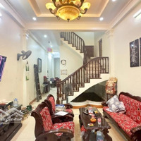 Bán Nhà Giáp Bát, Sát Phố Kim Đồng - 95M2, Có Ô Chờ Thang Máy, Sổ Đỏ Chính Chủ Nở Hậu - Vị Trí Đẹp