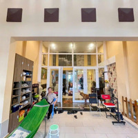 Chỉ 1 Tỷ 7 Nhận Về Ngay Căn Nhà 3 Lầu Có Thang Máy.nằm Ngay Đường Nguyễn Tri Phương.