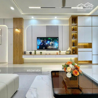 Bán Gấp Nhà Đường Võ Văn Tần - Quận 3 - Diện Tích: 55M2( 5X11) Nhà 1 Trệt 1 Lầu - Giá Bán 2 Tỷ 020 - Shr