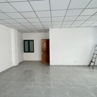 Cho Thuê Góc 2 Mặt Tiền Quận 1 Có Thang Máy - Ngang 7.7M - Rẻ Nhất Khu Vực
