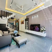 Giá Cực Rẻ Chỉ 1 Tỷ 820 Sở Hữu Nhà Chính Chủ, 58M2 2 Phòng Ngủ 2 Vệ Sinhtại Đ. Ngô Đức Kế, P.12, Bình Thạnh, Shr
