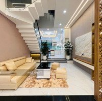 Chính Chủ Cần Bán Căn Nhà Đ. Hoa Lan, P7, Phú Nhuận, Diện Tích: 65M2, 3Pn 2 Vệ Sinh Giá Bán 1 Tỷ 870,Nội Thất Mới, Shr
