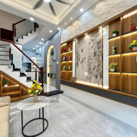 Bán Nhà Xóm Chiếu Quận 4 - Diện Tích: 44M2(4X11) - Nhà 1 Trệt 1 Lầu - Giá Bán 1 Tỷ 720 Triệu - Shr
