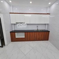 Bán Nhà Tây Hồ. 40 M2, 6 Tầng. Ngõ Nông Rộng Thoáng, Ô Tô Cách 20M. Cách Mặt Phố 40M. Giá Bán 7.9 Tỷ
