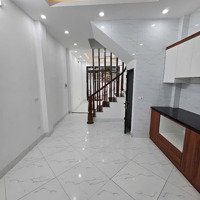 Bán Nhà Tây Hồ. 40 M2, 6 Tầng. Ngõ Nông Rộng Thoáng, Ô Tô Cách 20M. Cách Mặt Phố 40M. Giá Bán 7.9 Tỷ