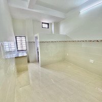 Còn 1P 3 Triệu5 2 Cửa Sổ,Máy Lạnh, Gần Các Trường Đh, Cnc