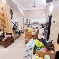 Cho Thuê Nhà Phố Trương Định 40M Xây 4 Tầng. Đủ Đồ Cơ Bản. Giá Thuê 10 Triệu/ Tháng