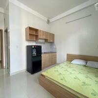 Cho thuê căn hộ ban công, Q10 || ngay Tô Hiến Thành || gần Đại Học Kinh Tế, Sân Vân Động Phú Thọ, Nhà thờ Đồng Tiến