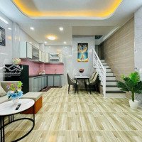 Sở Hữu Căn Nhà Mặt Tiền Đường Triệu View Giá Hot Bất Ngờ