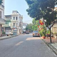 Bán đất tặng nhà mặt phố Tô Vũ, 193 Văn Cao (B431)