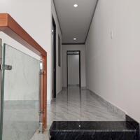 Bán nhanh nhà mới xây kiên cố, 3PN, 2 nhà vệ sinh. Nhà xây diện tích 150m2 kiên cố