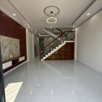 Bán nhanh nhà mới xây kiên cố, 3PN, 2 nhà vệ sinh. Nhà xây diện tích 150m2 kiên cố