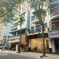 Cho Thuê Nhà Mặt Phố Hào Nam -Mặt Tiền Lớn -Vỉa Hè Rộng -Phù Hợp Mọi Loại Hình Kinh Doanh