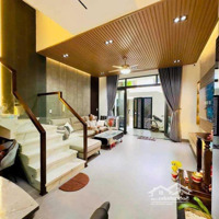 Bán Nhà Phân Lô 65M2, 21 Tỷ Tại Hoàng Quốc Việt, Bắc Từ Liêm, Hà Nội