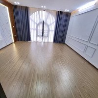 Chị Trang Gửi Bán Nhà 5 Tầng Mặt Phố Lê Hồng Phong, 40M, Thang Máy, Ô Tô Đỗ, Giá Nhỉnh 10 Tỷ