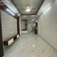 Bán Nhà Phố Ngũ Nhạc, Thanh Trì , Hoàng Mai. Diện Tích: 34M2. 5 Tầng. Mt: 3,6M. Giá: 5,6 Tỷ. Liên Hệ: 0964835889