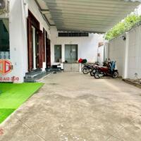 Nhà bán phường Tân Hiệp cách đường Nguyễn Ái Quốc 50m sổ hồng 252m2 giá chỉ còn 8,8 tỷ