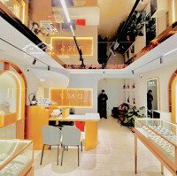 Bán Khách Sạn Phố Linh Lang, Phường Cống Vị, Ba Đình, 198M Vuông, Giá Bán 103 Tỷ Mặt Tiền 8M