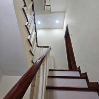 Chính Chủ Cần Bán Căn Nhà Phố Nguyễn Khang, Cầu Giấy. 40,6M2 X 4 Tầng - Mặt Tiền. 4.1M. Giá Bán 9.5 Tỷ