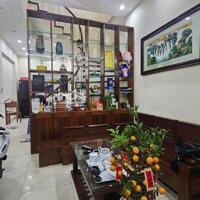 Chính Chủ Cần Bán Căn Nhà Phố Nguyễn Khang, Cầu Giấy. 40,6M2 X 4 Tầng - Mặt Tiền. 4.1M. Giá Bán 9.5 Tỷ
