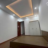 Bán nhà Vũ Tông Phan giá 7.9 tỷ , diện tích 45m2, 4 tầng, mặt tiền 3.5m