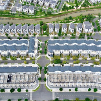 Bán Nhà Phố 160M2 Nằm Trên Trục Đường Thông, Gần Trung Tâm Của Dự Án, Giá Tốt Trên Thị Trường