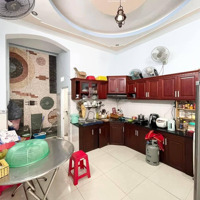 Bán Gấp Nhà 1 Trệt 2 Lầu Đường Hai Bà Trung Gần Hội Trường Đông Hoà, Dĩ An