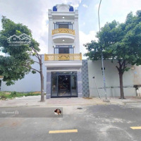 Bán Nhà Dĩ An 3 Lầu Giá Bán 5 Tỷ 250 Triệu Gần Ngã Tư 550 Nhà Mới 100% Tổng Dtxd 180M2 Sàn Liên Hệ Ngay