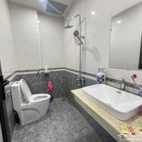 Nhà Đẹp Trung Tâm Ntl -Xuân Phương - Ngõ Rộng Ba Gác Tránh Sh - Lô Góc -Diện Tích 36 M .