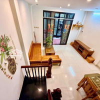 Bán Gấp Nhà 3 Tầng Thượng Cát, Vị Trí Đẹp Ô Tô Đỗ Cổng, Giá: 3,55 Tỷ, Liên Hệ: 0978685116