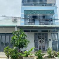 Cho thuê nhà nguyên căn, có 3 phòng ngủ gần trạm thu phí QL13