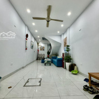 Bán Nhà Riêng Tại Phạm Ngọc Thạch,Oto Vào Nhà , Ô Chờ Thang Máy, Kinh Doanh 45M2, 3 Phòng Ngủ 3 Vệ Sinh 5 Tầng