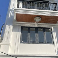 Chủ Cần Bán Gấp Nhà 1 Lững 2 Lầu 4,5 X 14 . Giá Bán 7.3 Tỷ Đường 49 Hiệp Bình Chánh Tp Thủ Đức